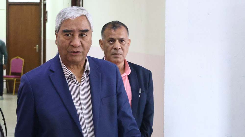 निर्वाचन अघि सिंगापुर उडे देउवा