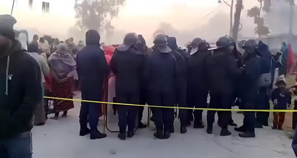 सुनसरीको लौकही बजार तनावग्रस्त, अश्रु ग्यास प्रहार