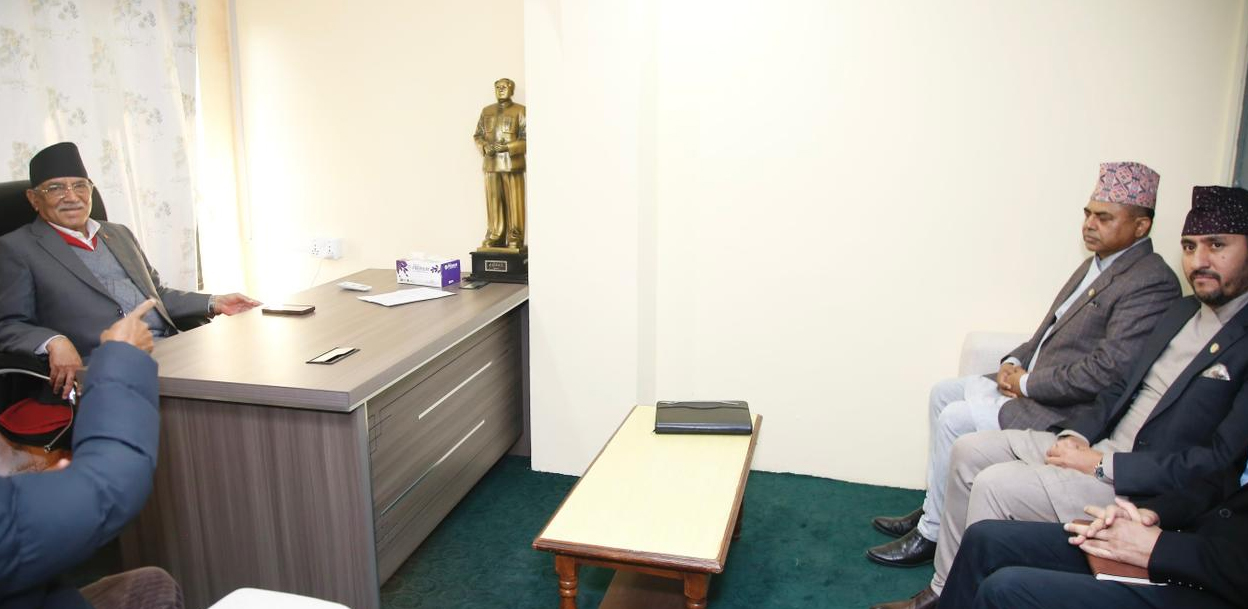 सरकारी टोलीले गर्‍यो नेपाली कम्युनिस्ट पार्टीको कार्यालय अनुगमन