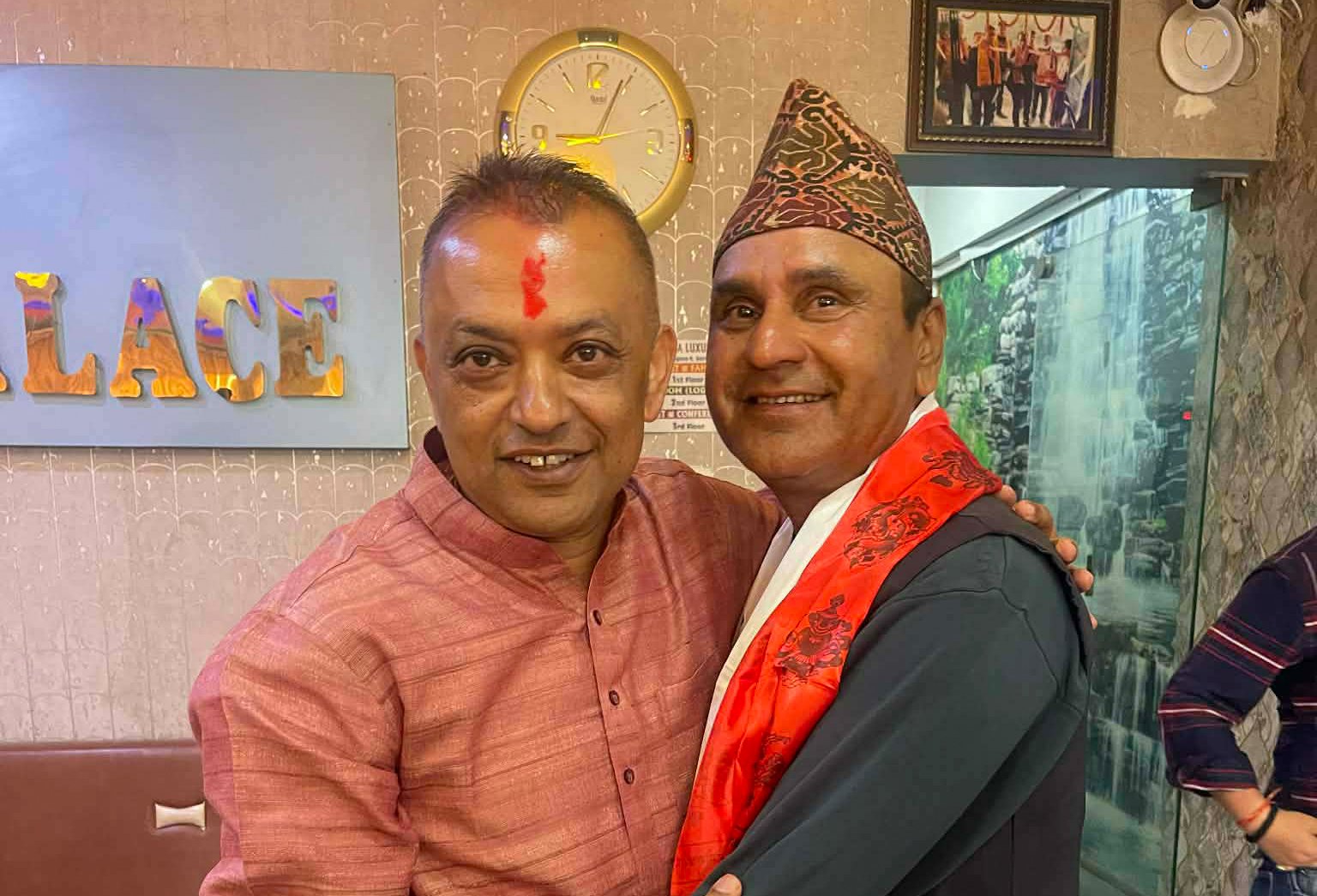 रास्वपा मकवानपुरका सभापति भरत पराजुलीद्वारा पार्टी परित्याग, कांग्रेस फर्किए