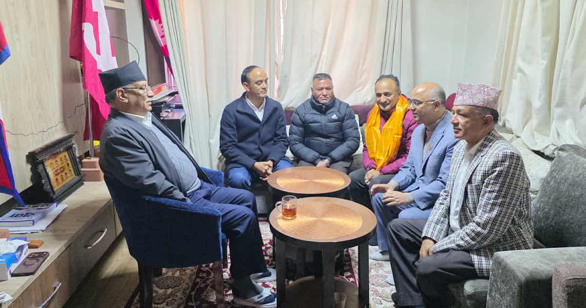 एमाले दोलखाका पूर्वसचिव भरत दुलाल नेपाली कम्युनिस्ट पार्टीमा प्रवेश