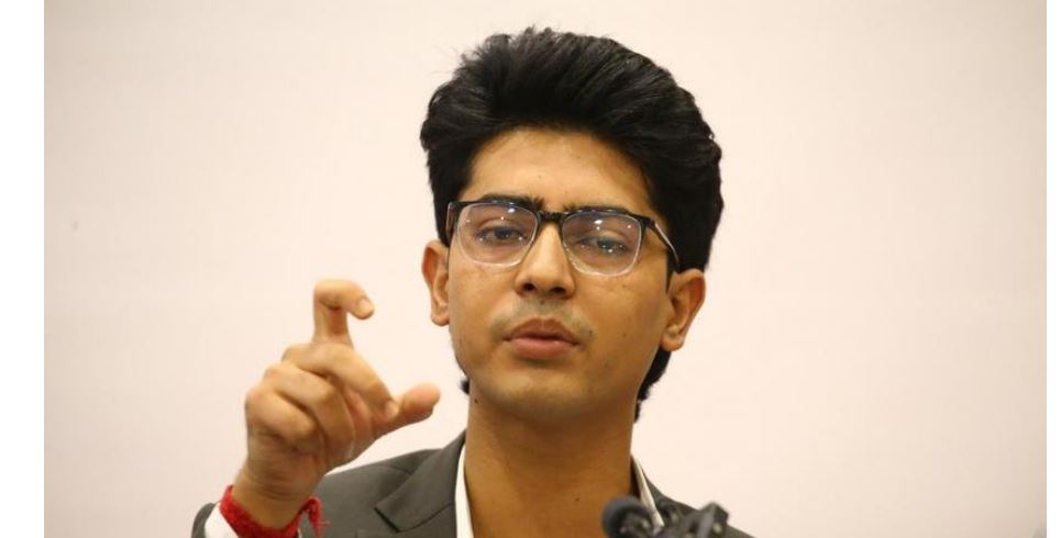 मिरज ढुंगानाको समूहले प्रधानमन्त्री कार्यालयमा ज्ञापन पत्र बुझाउँने