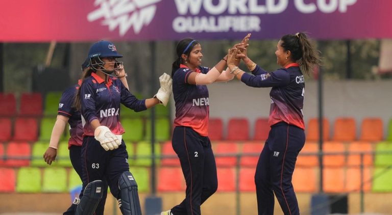 स्कटल्यान्डविरुद्ध टस जितेर बलिङ गर्दै नेपाल