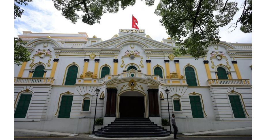 राष्ट्र बैंकले बैंकिङ प्रणालीबाट आज थप ४० अर्ब रूपैयाँ उठाउने