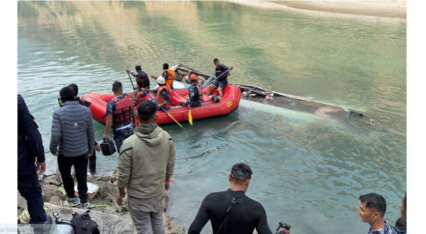 रामेछाप बस दुर्घटना अपडेट : ५ जनाको मृत्यु, ८ जना घाइते