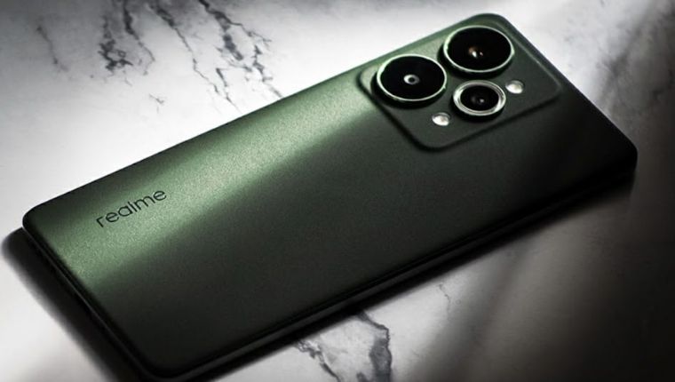 रियलमी १५ प्रो फाइभजी स्मार्टफोन नेपाली बजारमा