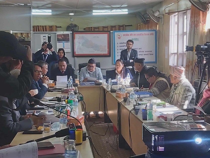 पहिलो पटक संसदीय समिति बैठकमा ऊर्जामन्त्री घिसिङ