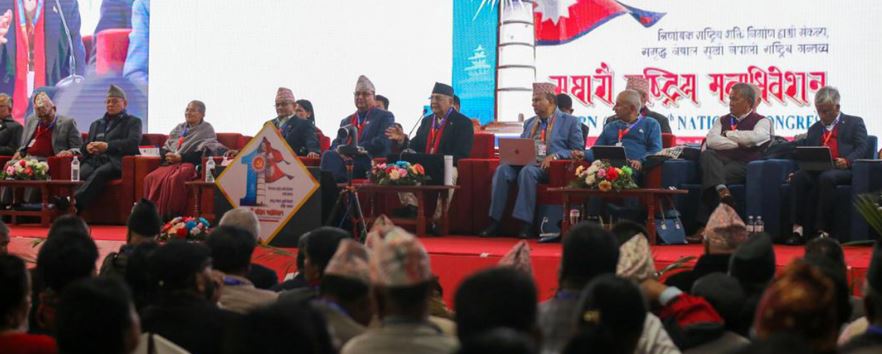 एमालेको नेतृत्व चयनमा आज उम्मेदवारी मनोनयन, भोलि मतदान